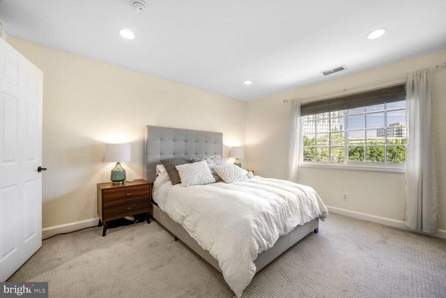 1617-B N VAN DORN ST, Alexandria, VA 22304