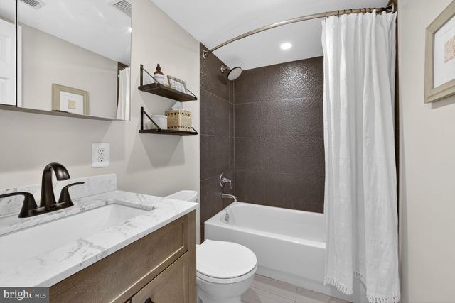 1617-B N VAN DORN ST, Alexandria, VA 22304