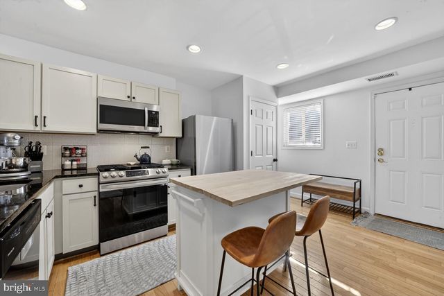 1617-B N VAN DORN ST, Alexandria, VA 22304