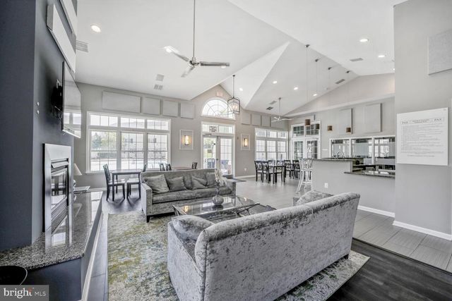 1617-B N VAN DORN ST, Alexandria, VA 22304