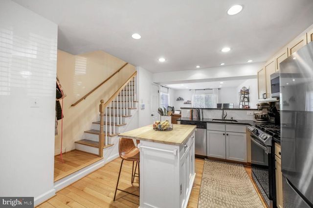 1617-B N VAN DORN ST, Alexandria, VA 22304