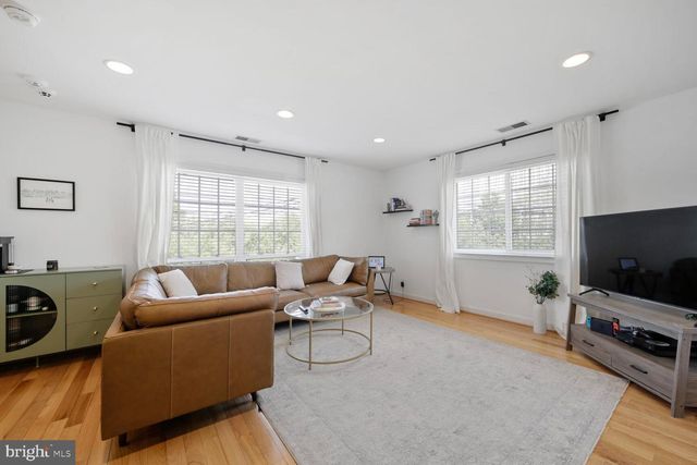 1617-B N VAN DORN ST, Alexandria, VA 22304