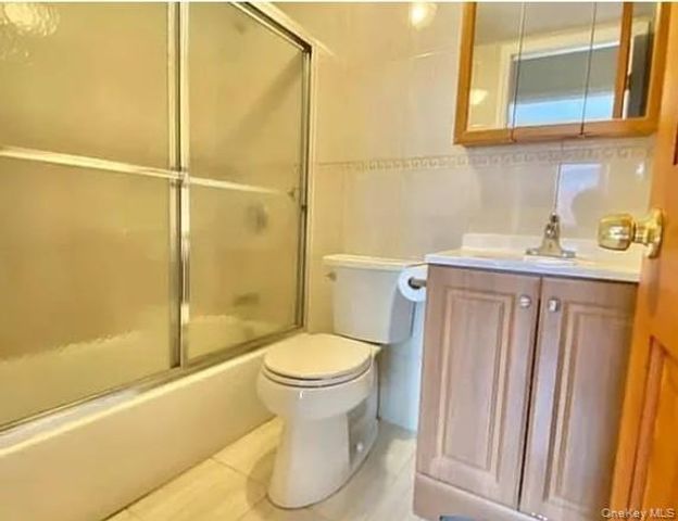 4033 191st Street Floor 3, Flushing, NY 11358