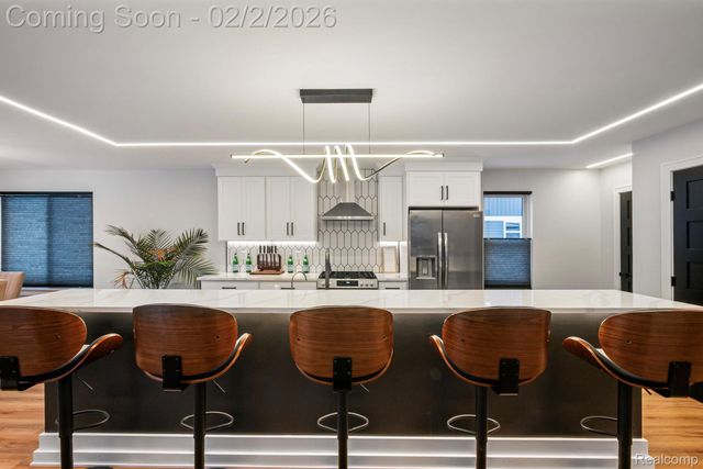 27180 S River Road, Harrison Charter Township, MI 48045