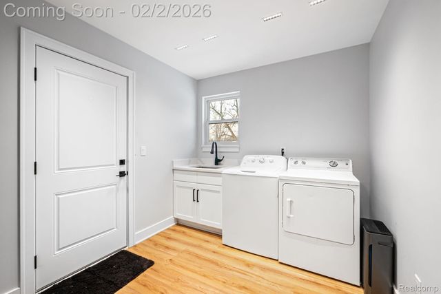 27180 S River Road, Harrison Charter Township, MI 48045