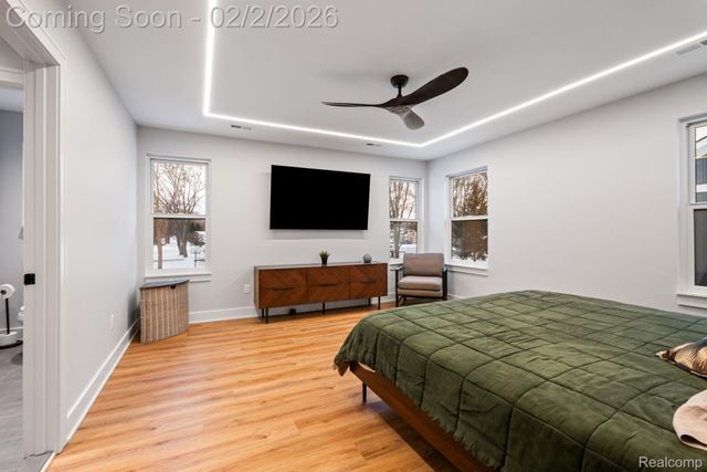 27180 S River Road, Harrison Charter Township, MI 48045