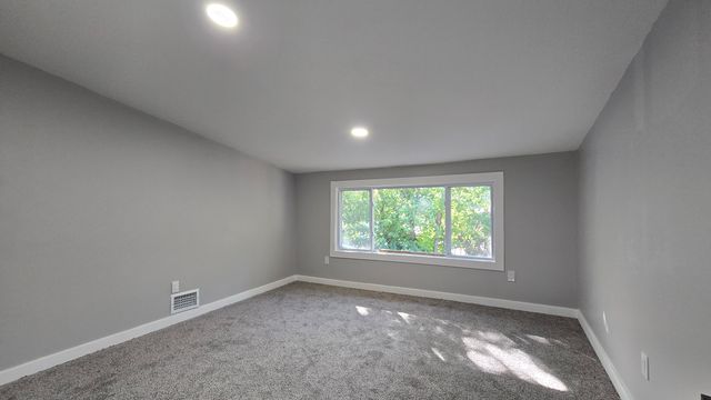 3242 Tenny Street, Lansing City, MI 48910