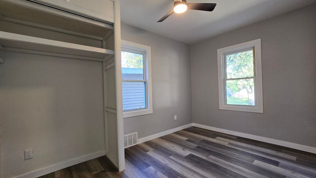 3242 Tenny Street, Lansing City, MI 48910