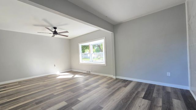 3242 Tenny Street, Lansing City, MI 48910