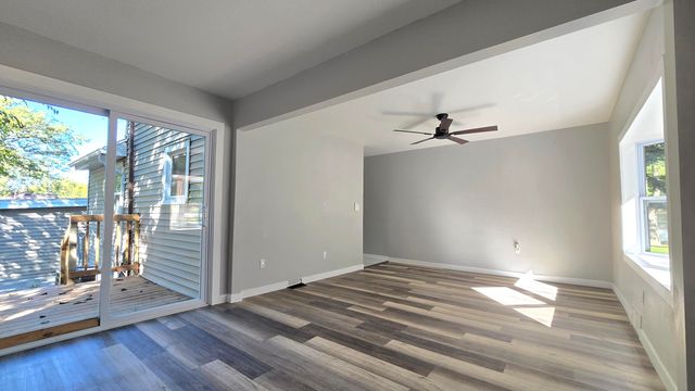 3242 Tenny Street, Lansing City, MI 48910