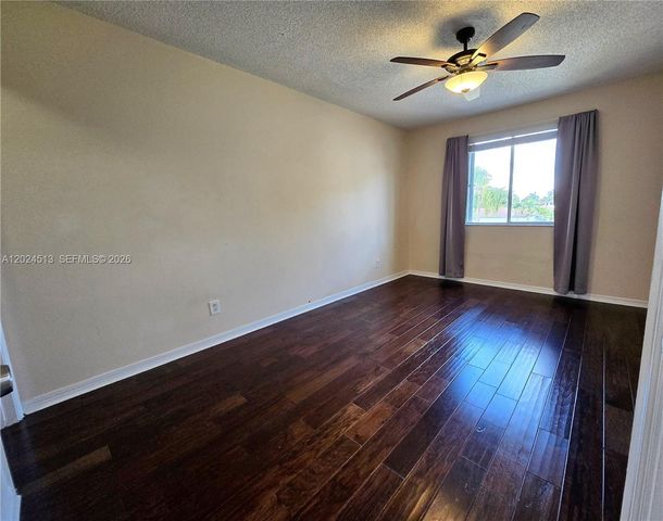 854 SW 8th Pl, Florida City, FL 33034
