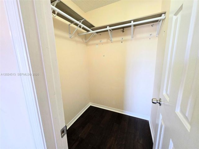 854 SW 8th Pl, Florida City, FL 33034
