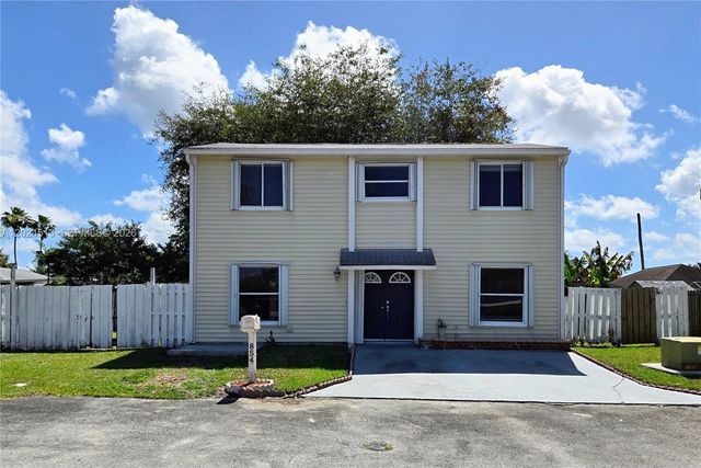 854 SW 8th Pl, Florida City, FL 33034