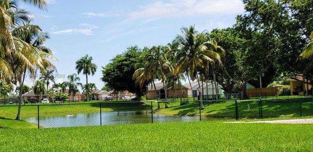 854 SW 8th Pl, Florida City, FL 33034