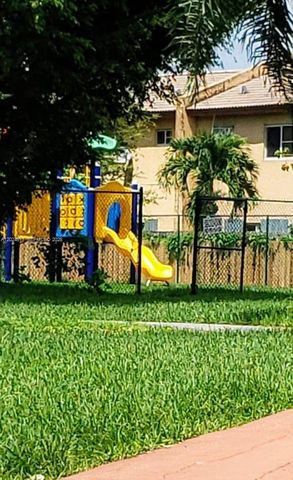 854 SW 8th Pl, Florida City, FL 33034