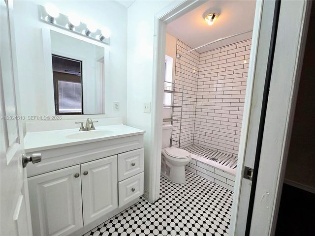 854 SW 8th Pl, Florida City, FL 33034