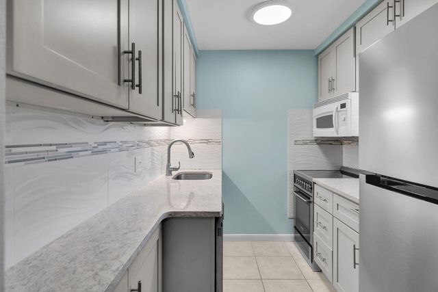 5301 Ocean Ter Apt 2, Marathon, FL 33050