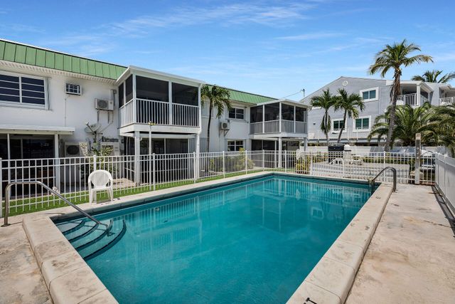 5301 Ocean Ter Apt 2, Marathon, FL 33050