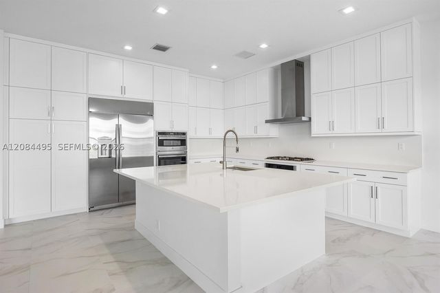 20415 Southernwood Ave, Boca Raton, FL 33434