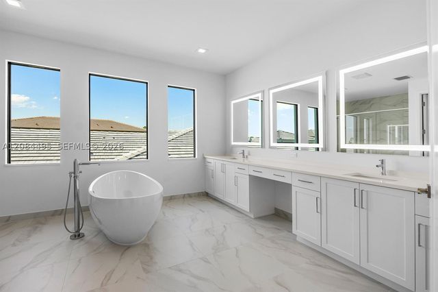 20415 Southernwood Ave, Boca Raton, FL 33434