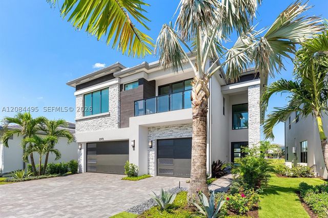 20415 Southernwood Ave, Boca Raton, FL 33434