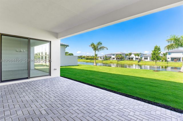 20415 Southernwood Ave, Boca Raton, FL 33434