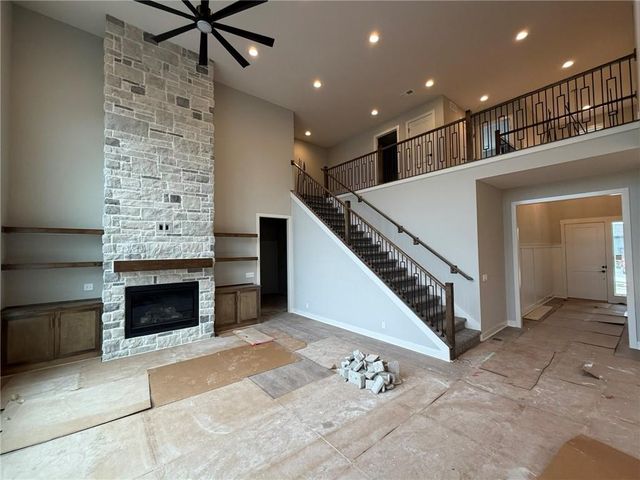 1605 SW Arbor Park Drive, Lee's Summit, MO 64082