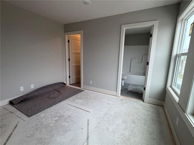 1605 SW Arbor Park Drive, Lee's Summit, MO 64082