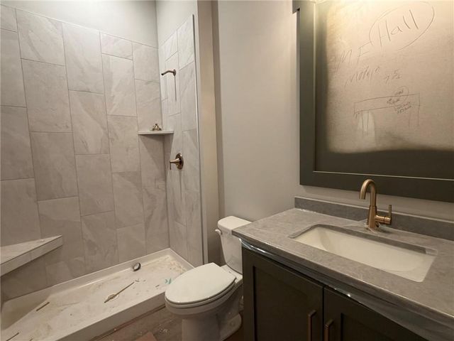 1605 SW Arbor Park Drive, Lee's Summit, MO 64082