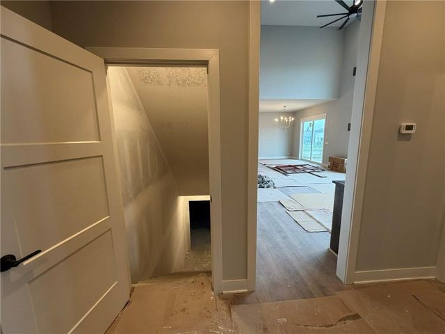 1605 SW Arbor Park Drive, Lee's Summit, MO 64082