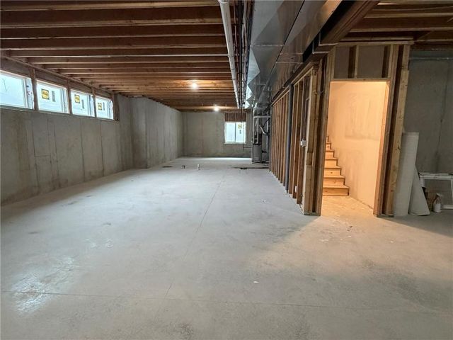 1605 SW Arbor Park Drive, Lee's Summit, MO 64082