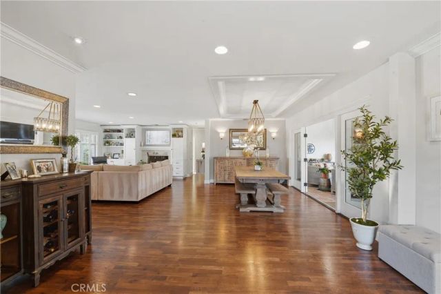 5220 E El Roble, Long Beach, CA 90815