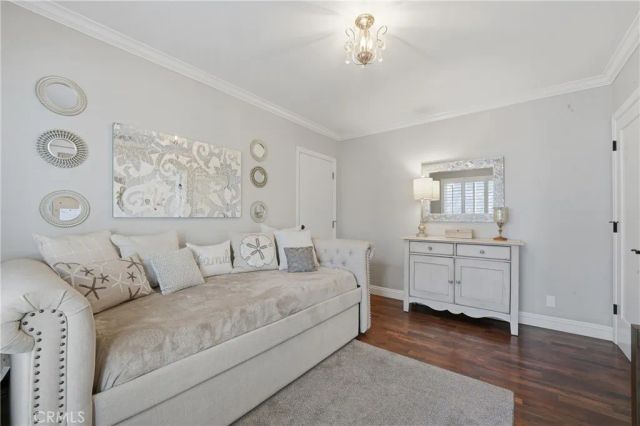 5220 E El Roble, Long Beach, CA 90815