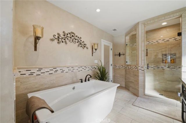 5220 E El Roble, Long Beach, CA 90815