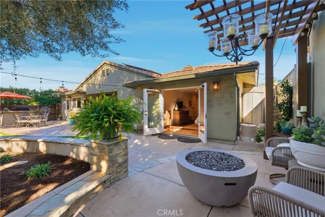 5220 E El Roble, Long Beach, CA 90815