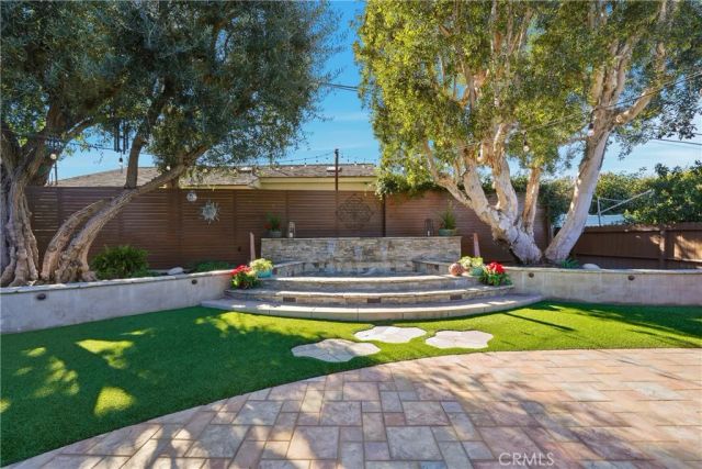 5220 E El Roble, Long Beach, CA 90815