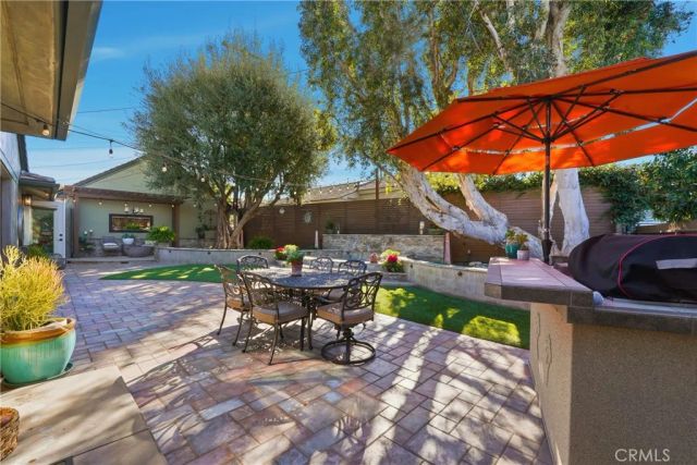 5220 E El Roble, Long Beach, CA 90815