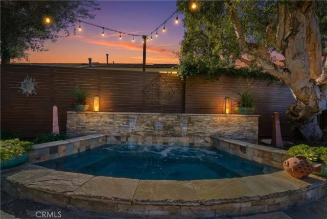 5220 E El Roble, Long Beach, CA 90815