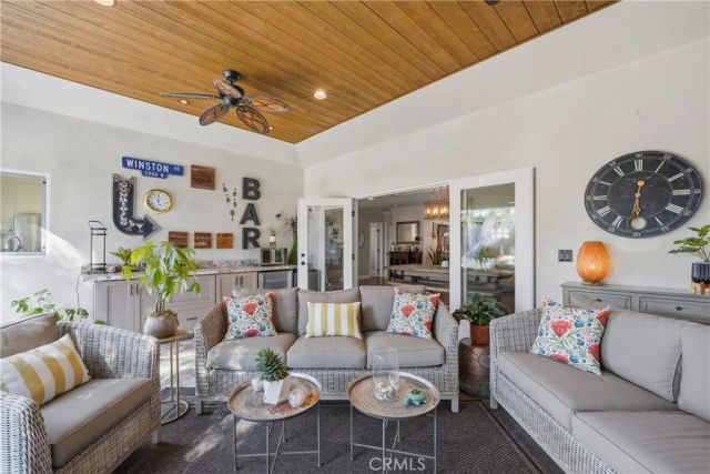 5220 E El Roble, Long Beach, CA 90815