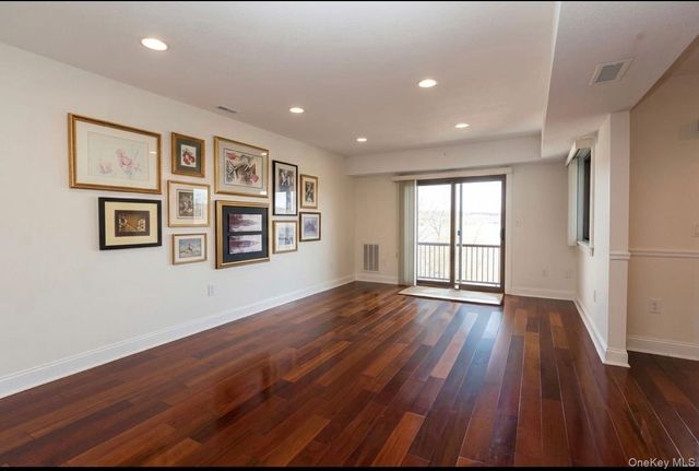 350 N Water Street Bldg 6- Unit 6, Newburgh, NY 12550