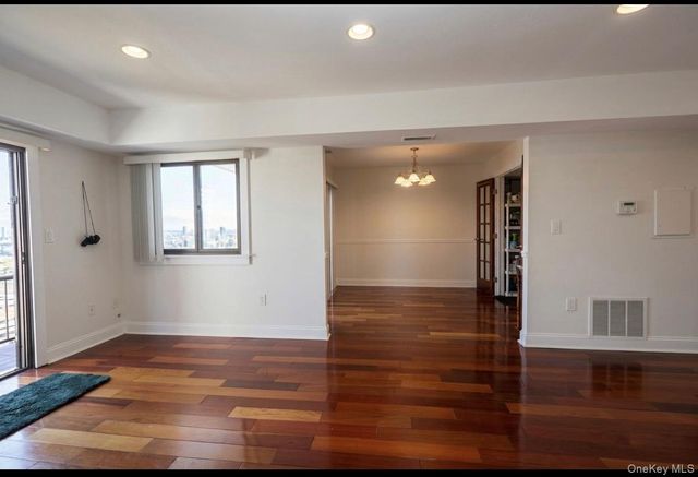 350 N Water Street Bldg 6- Unit 6, Newburgh, NY 12550