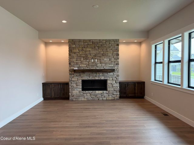 4444 W Hide Away LN, Coeur D'alene, ID 83815