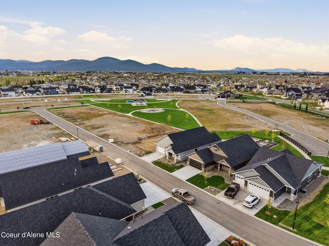 4444 W Hide Away LN, Coeur D'alene, ID 83815