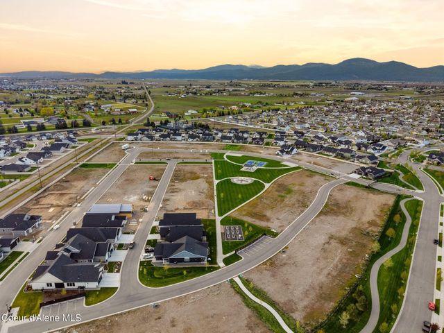 4444 W Hide Away LN, Coeur D'alene, ID 83815