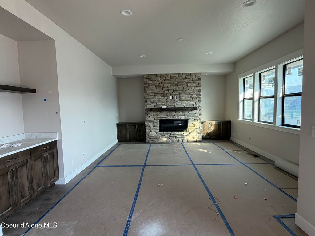 4444 W Hide Away LN, Coeur d'Alene, ID 83815 photo 4