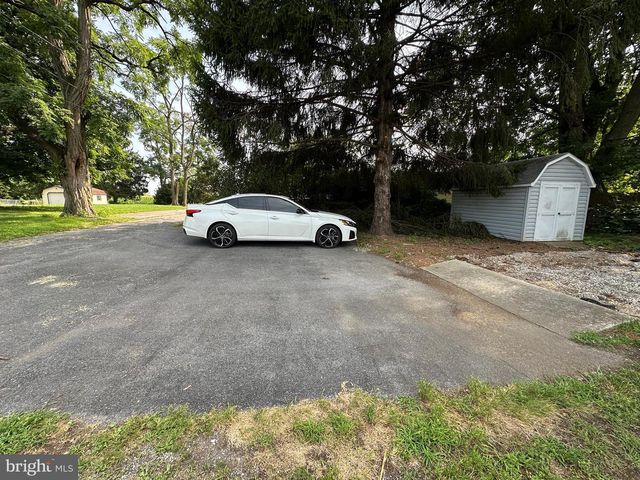 6008 CUMBERLAND HIGHWAY, Chambersburg, PA 17202