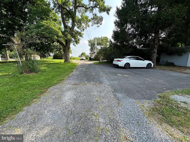 6008 CUMBERLAND HIGHWAY, Chambersburg, PA 17202