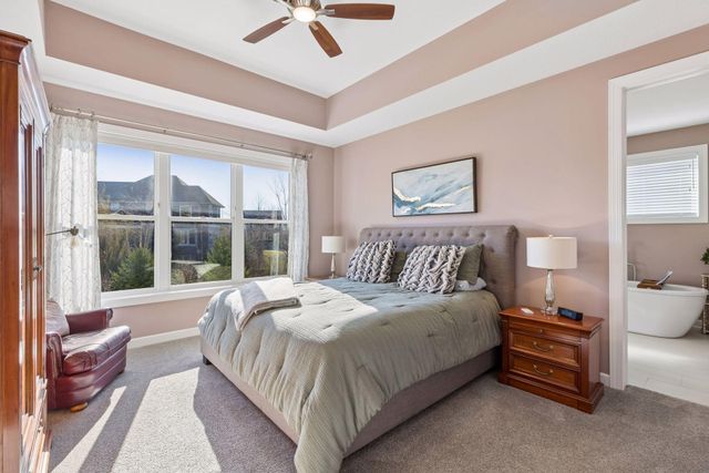 17 Crescent Lane, North Oaks, MN 55127