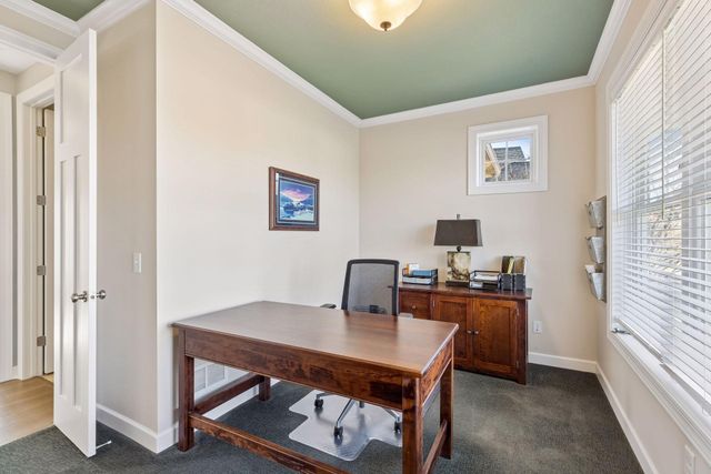 17 Crescent Lane, North Oaks, MN 55127