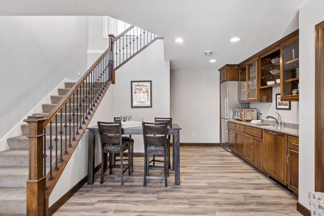 17 Crescent Lane, North Oaks, MN 55127